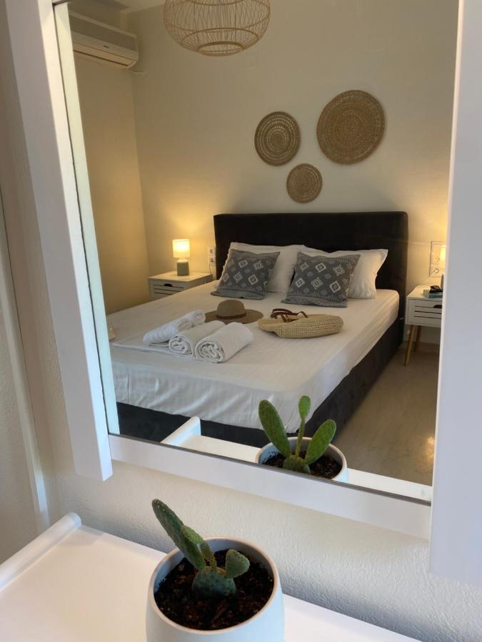 Libera Private Rooms Parga Exterior photo